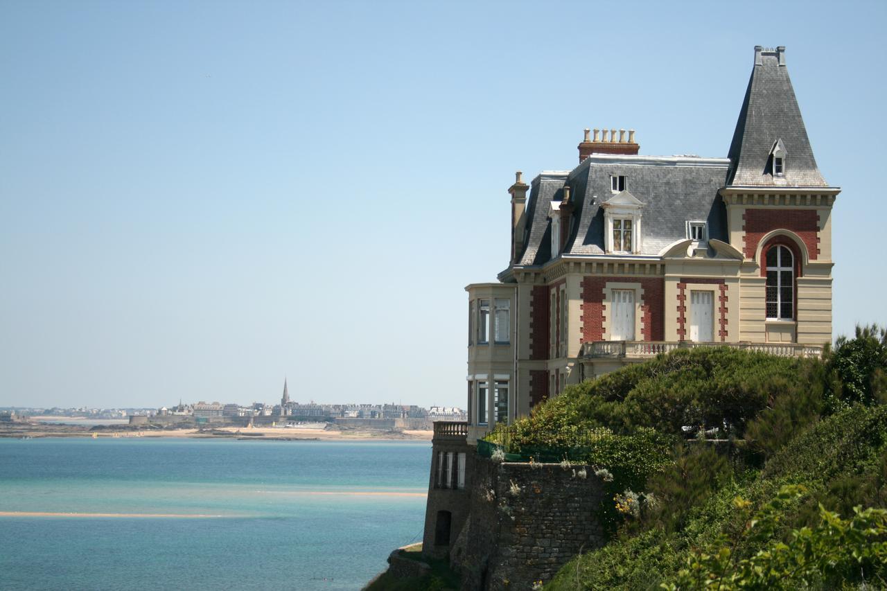 Chambres D'Hotes Le Clos D'Enhaut Dinard Exteriér fotografie