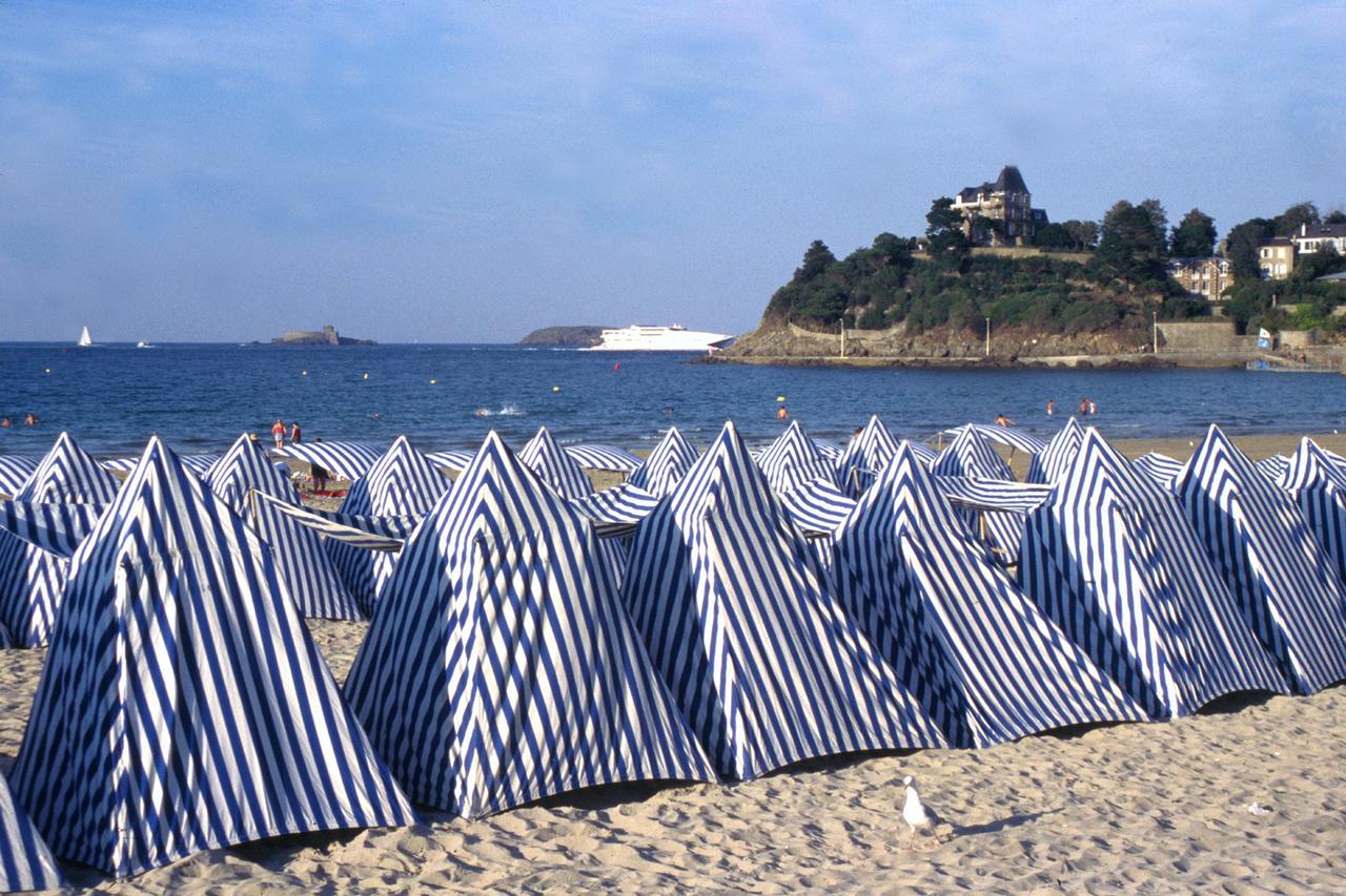 Chambres D'Hotes Le Clos D'Enhaut Dinard Exteriér fotografie